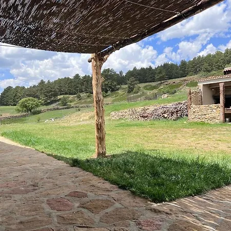 A 1750 Metros Horská chata Alcalá de la Selva